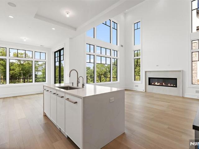 Townhouse for sale in Demarest