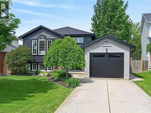 House for sale in Caledonia, Ontario