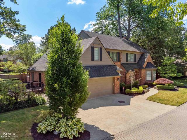 House for sale in Grosse Pointe, Michigan