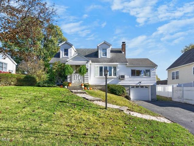 House for sale in Latham, Town of Colonie