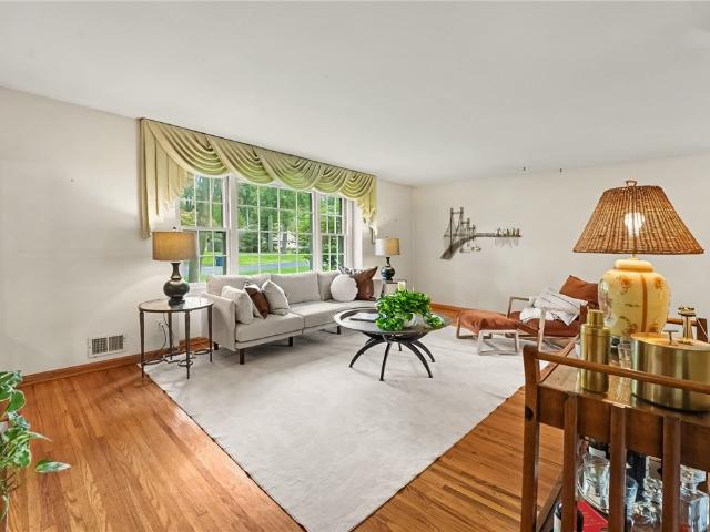 House for sale in Crystal Spring, Village of Fairport