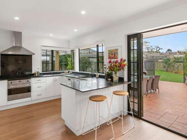 House for sale in Nelson City, Cable Bay