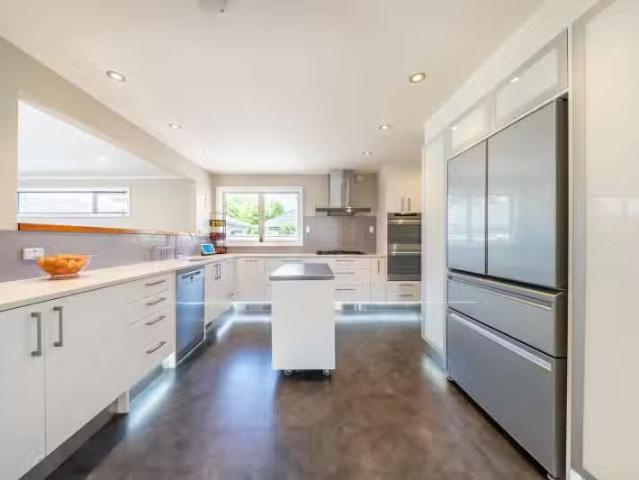 House for sale in Pauatahanui, Wellington