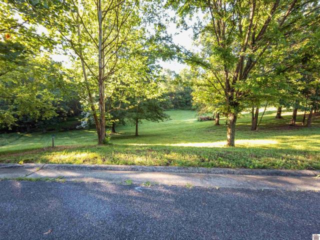 Land for sale in Benton, Kentucky