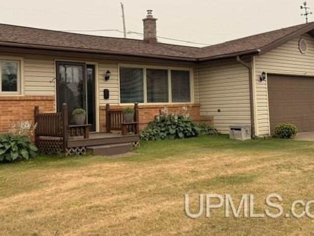 House for sale in Houghton, Michigan