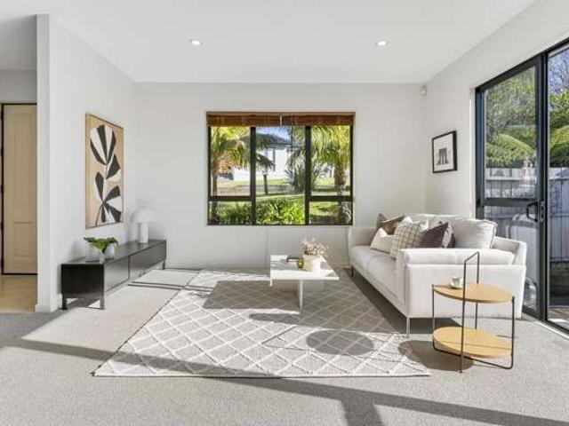 House for sale in Paremoremo