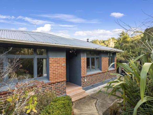 House for sale in Otakou