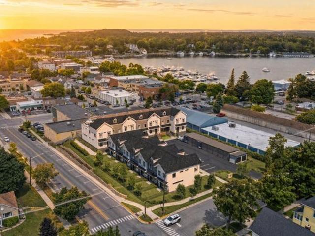 Townhouse for sale in Charlevoix, Michigan