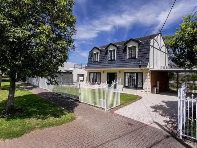 House for rent in Burnside Heights, Victoria