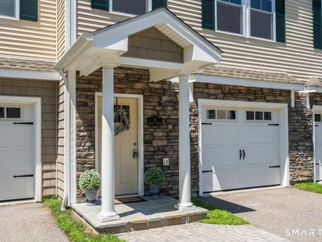 Townhouse for sale in East Lyme, Connecticut