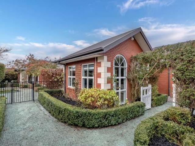 House for sale in Lincoln, Canterbury