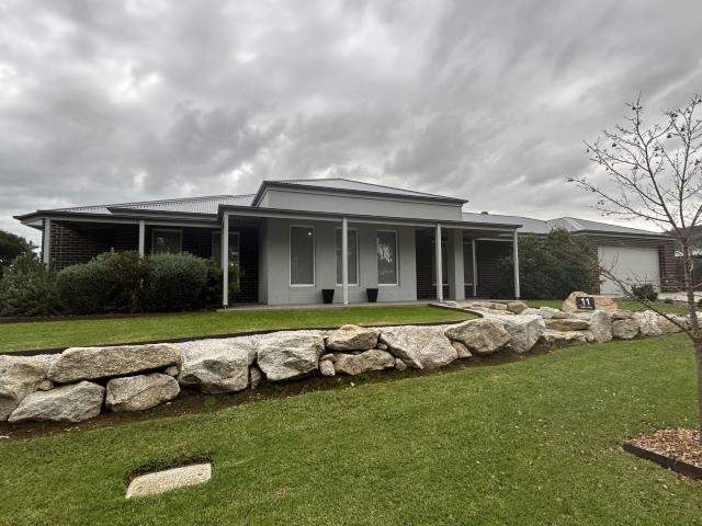 House for rent in Tangambalanga, Victoria