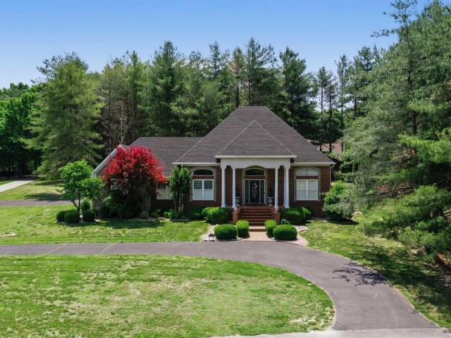 House for sale in Adolphus, Kentucky