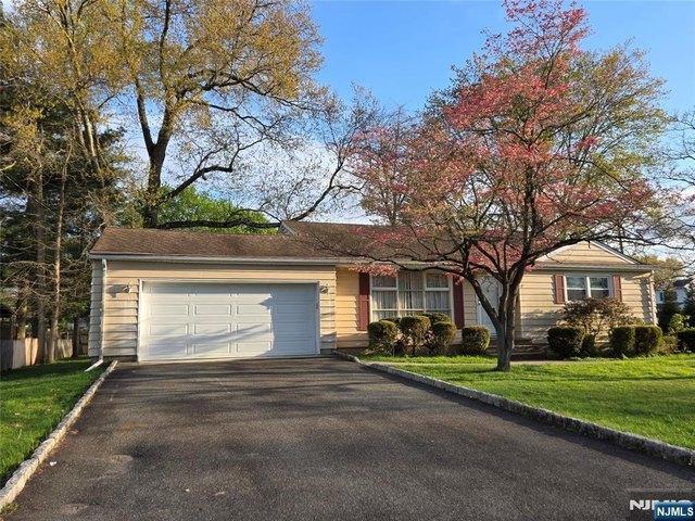 House for sale in Pequannock, New Jersey