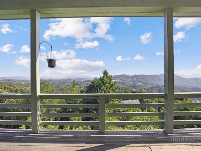House for sale in Newland, Avery County
