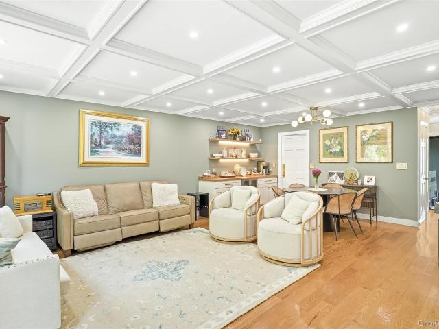 Property for rent in Bedford, New York