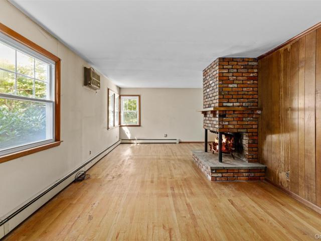 House for sale in Huntington, New York