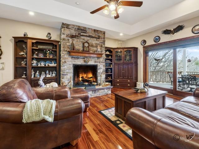 House for sale in Apple River, Illinois