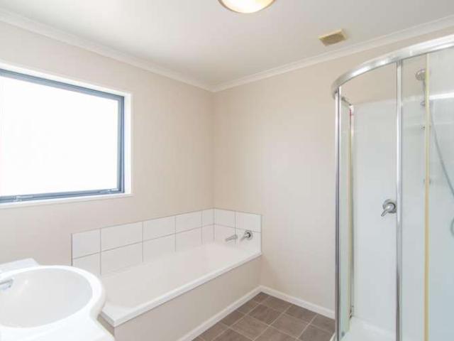 Townhouse for sale in Kerrytown, Canterbury