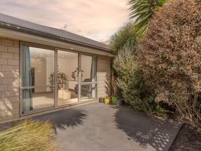 Apartment for sale in Heathcote, Canterbury