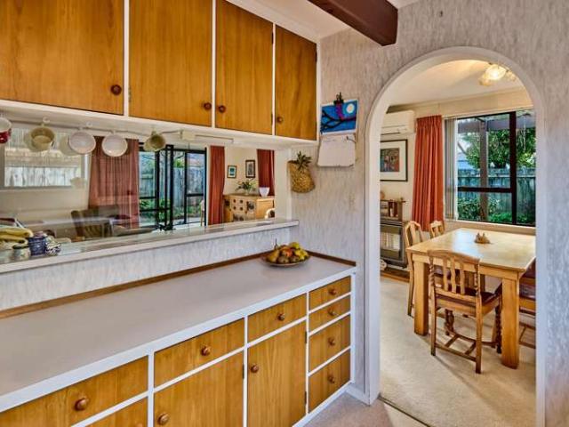 Apartment for sale in Days Bay, Wellington