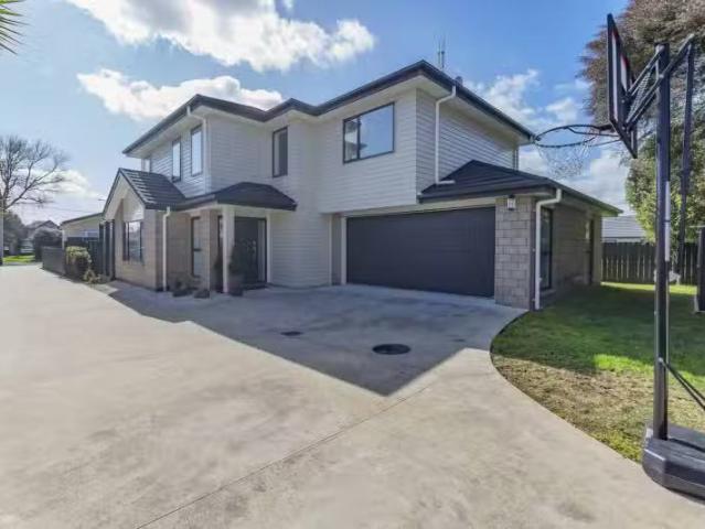 House for sale in Papakura