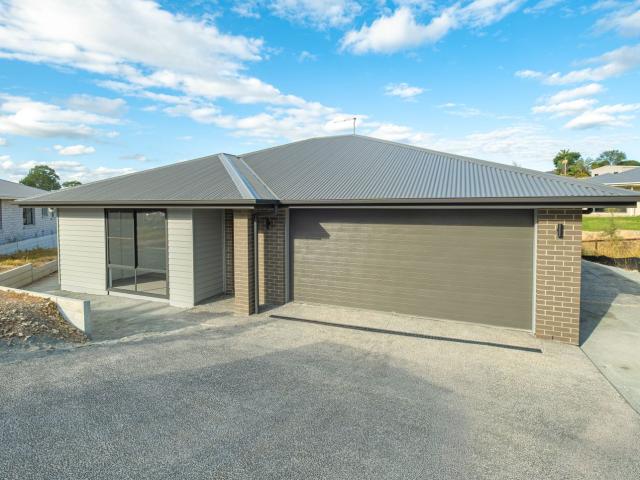 Apartment for rent in Southside, Queensland