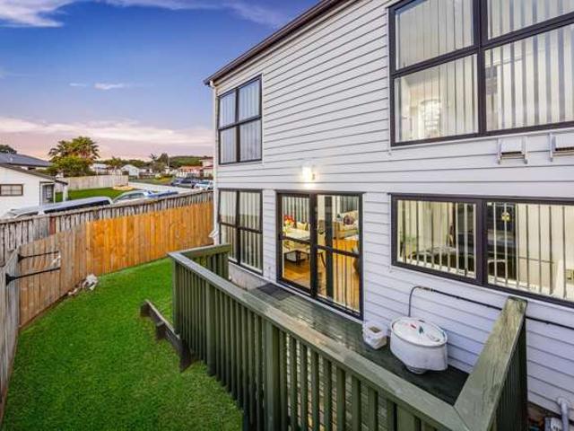 Townhouse for sale in Manurewa