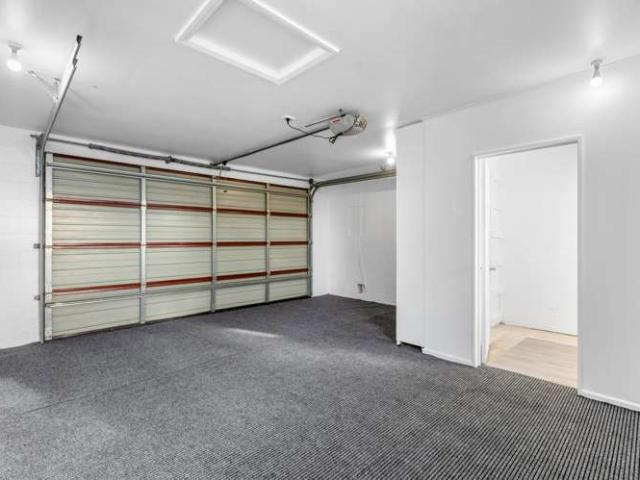 House for sale in Chaslands, Canterbury