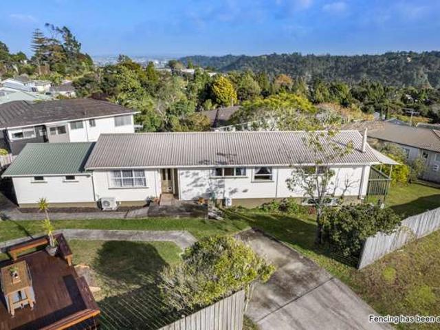 House for sale in Wairau Valley