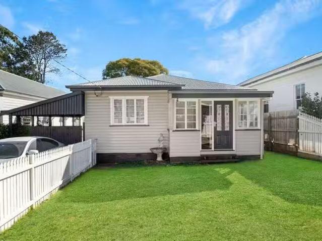 House for rent in Mount Lofty, Queensland