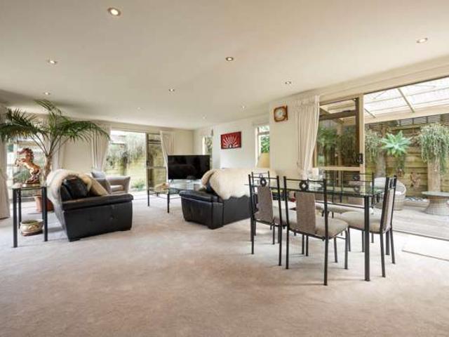 House for sale in Hillersden