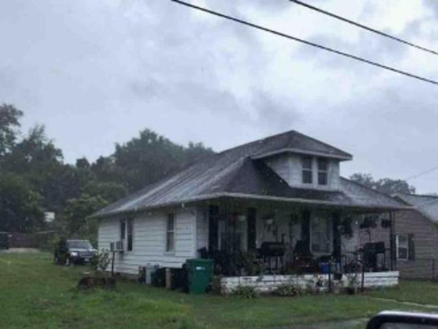 House for sale in Parkersburg, West Virginia
