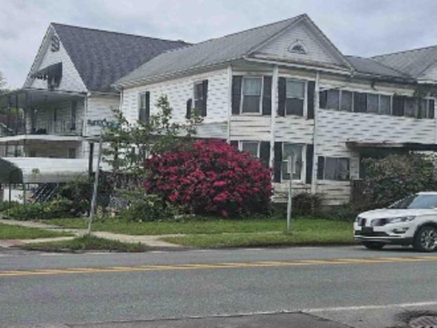 House for sale in Elkins, West Virginia
