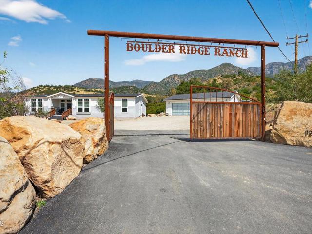 House for sale in Santa Paula, California