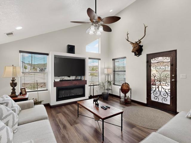 Commercial for sale in Cedar Crest, New Mexico