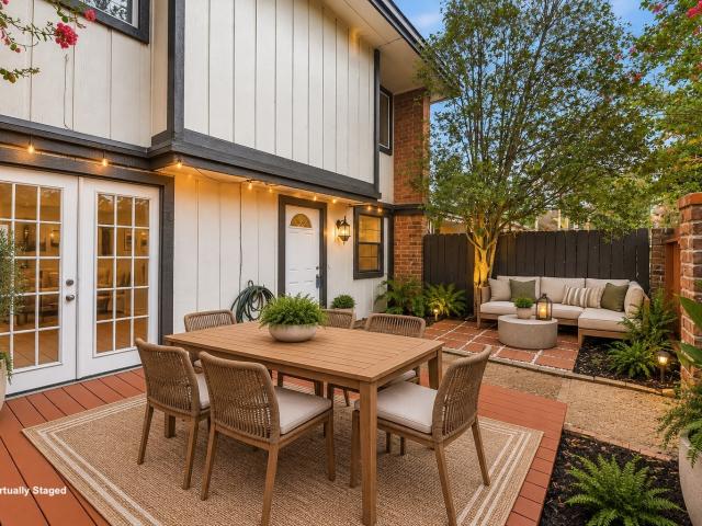 Townhouse for sale in Greenwood Forest, Houston