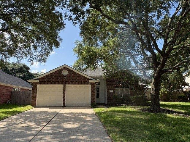 House for sale in Pinehurst, Texas
