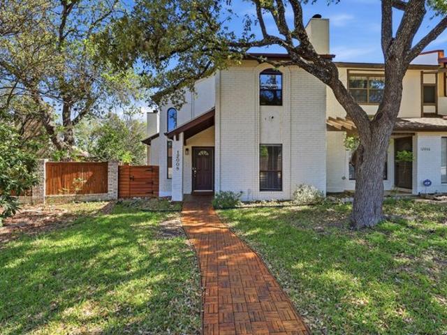 Townhouse for sale in Leesville, Texas