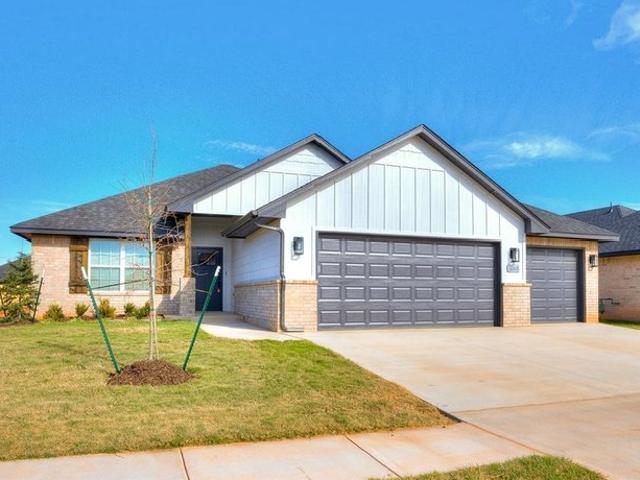 House for sale in Yukon, Oklahoma
