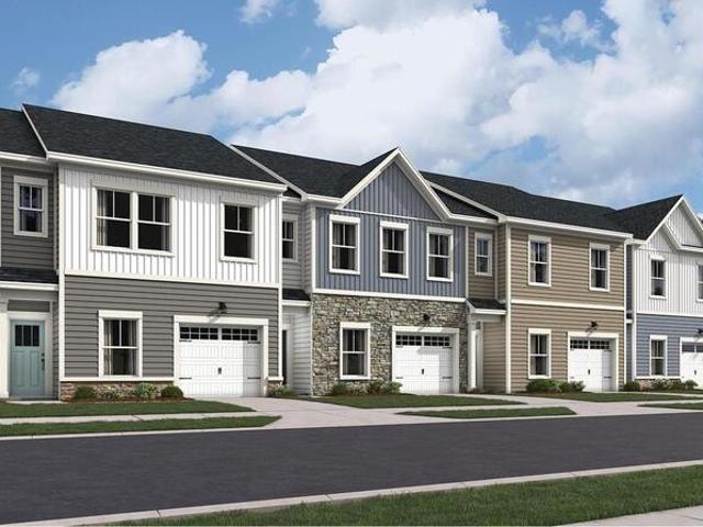 Townhouse for sale in Ellendale