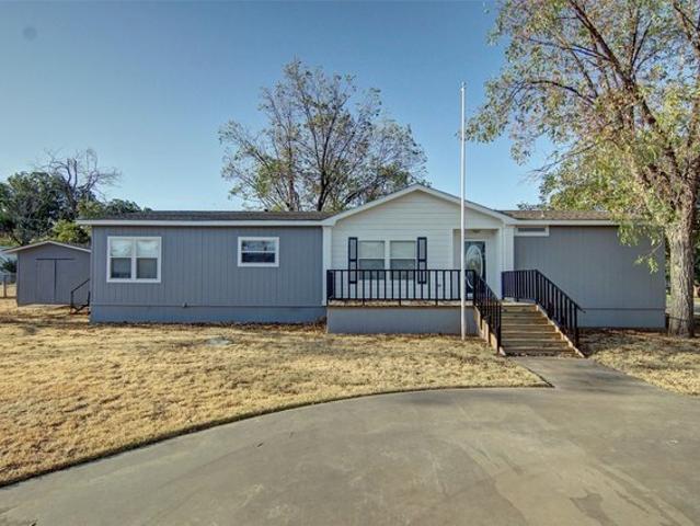 House for sale in De Young, Texas