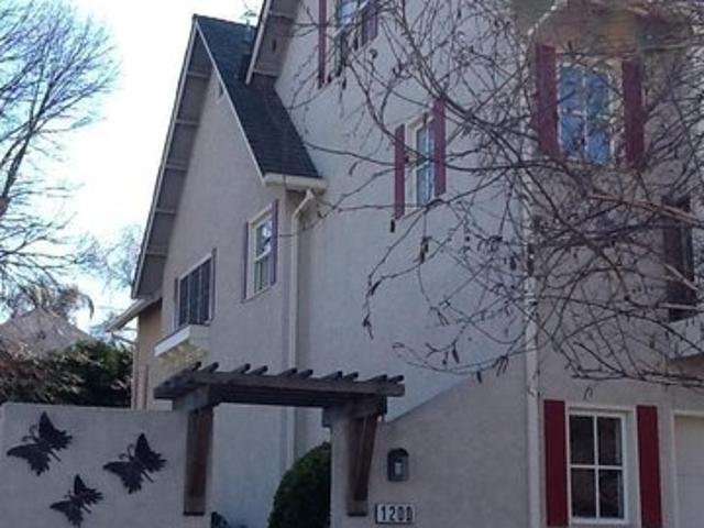 House for sale in Walnut Grove, California