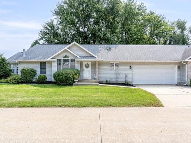 Condo for sale in Moline, Illinois
