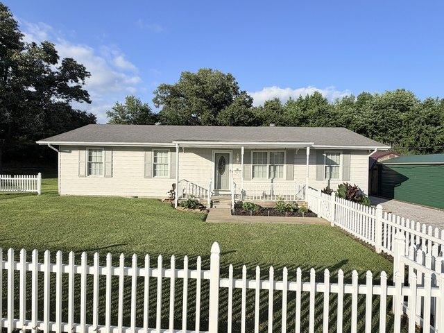 House for sale in Eldorado, Illinois