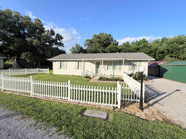 House for sale in Eldorado, Illinois