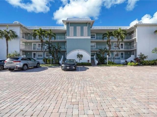 Condo for sale in Naples, Florida
