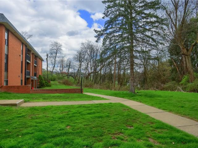 Condo for sale in Moon, Pennsylvania