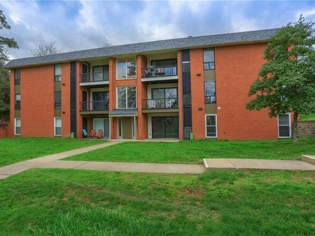 Condo for sale in Coraopolis, Pennsylvania