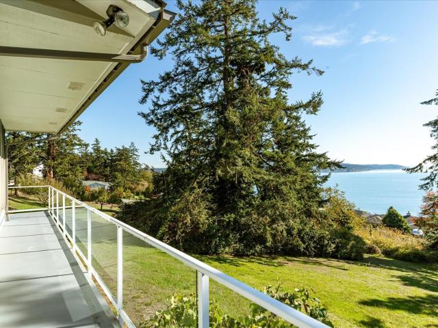 House for sale in Oak Harbor, Island County